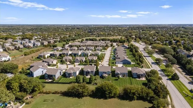 $595,000 | 9700 Chelsea Street, Lenexa, KS 66220