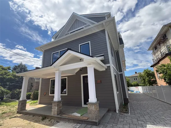$5,900 | 109 Palisade Street, Unit 1, Dobbs Ferry, NY 10522
