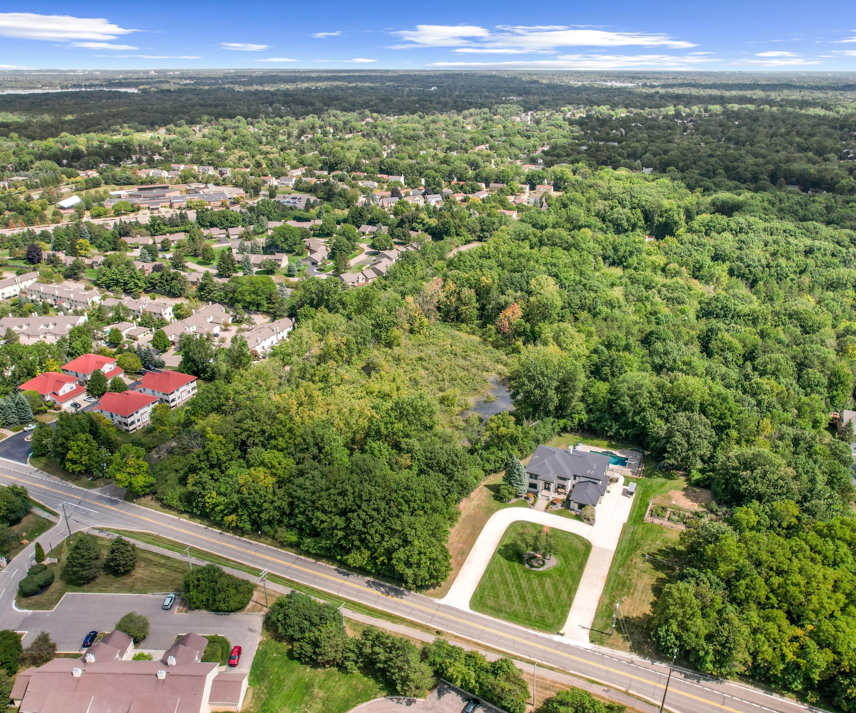 5835 Drake Road West Bloomfield, MI 48322 - Photo 3 of 18 The Brandt Benefit Sells Land (3)