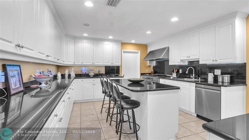 7101 Southwest 9th St  