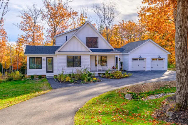 $699,000 | 7 Elysian Way, Scarborough, ME 04074