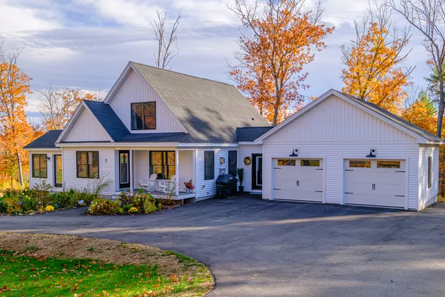 $699,000 | 7 Elysian Way, Scarborough, ME 04074