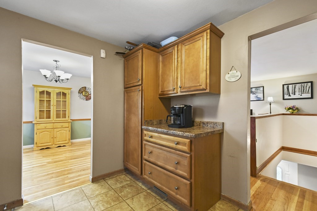 18 Sandini Road Marlborough, MA 01752 - Photo 11 of 35 Gallery Image 11