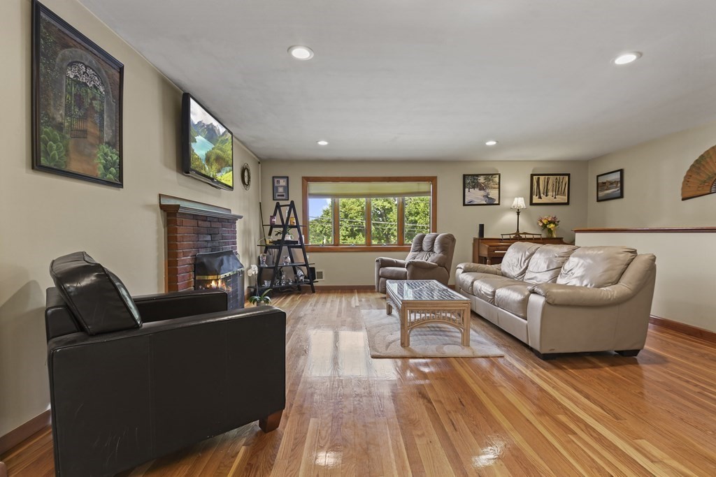 18 Sandini Road Marlborough, MA 01752 - Photo 6 of 35 Gallery Image 6