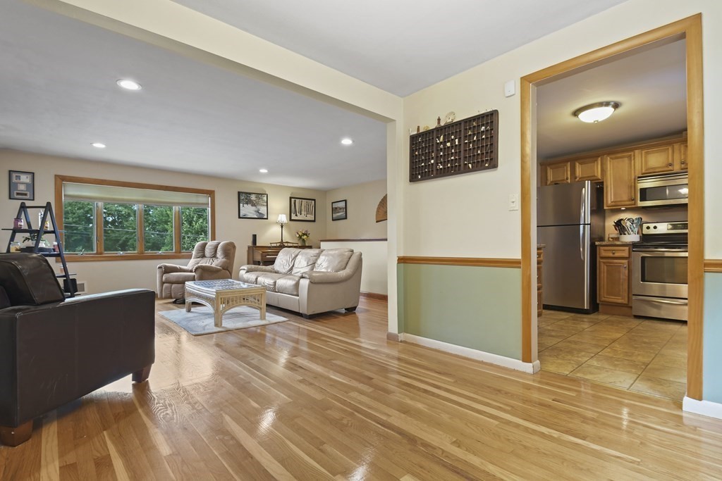 18 Sandini Road Marlborough, MA 01752 - Photo 10 of 35 Gallery Image 10