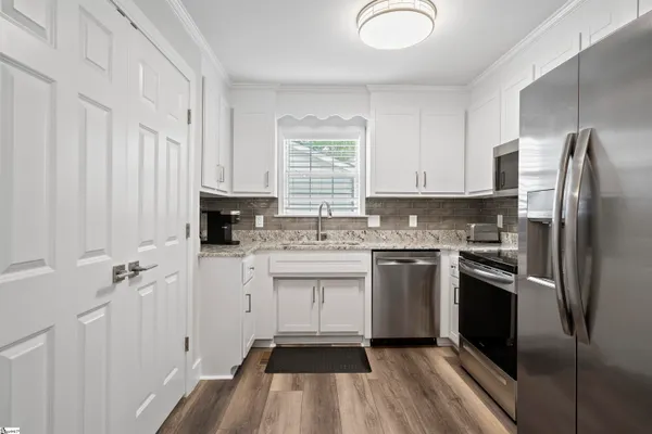 $4,199,605 | 4 Amherst Avenue, Greenville, SC 29605