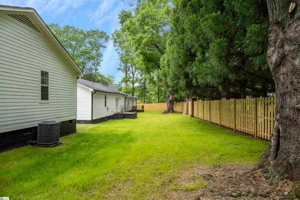 $4,199,605 | 4 Amherst Avenue, Greenville, SC 29605