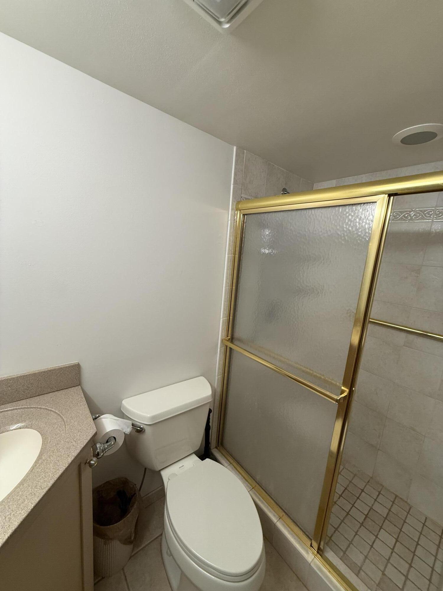 2220 Good Hope Road, Unit 21 Glendale, WI 53209 - Photo 13 of 23 IMG_7290
