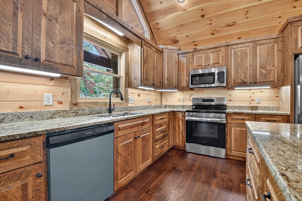 117 Stuart Ridge Road Mineral Bluff, GA 30559 - Photo 14 of 58 Gallery Image 14
