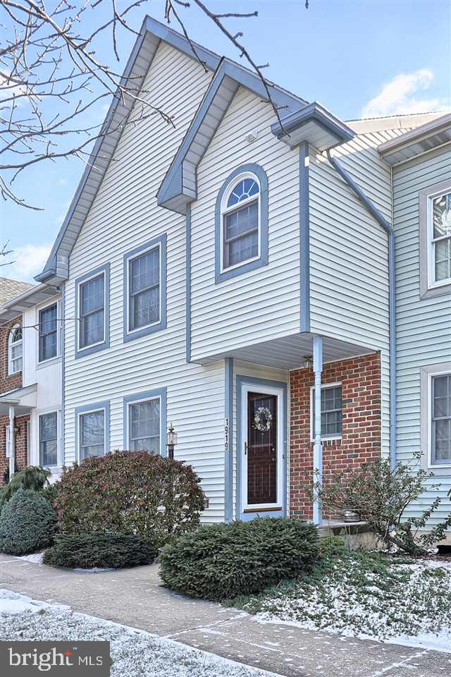 1919 Deer Path Road Harrisburg, PA 17110 - Photo 2 of 25 Gallery Image 2