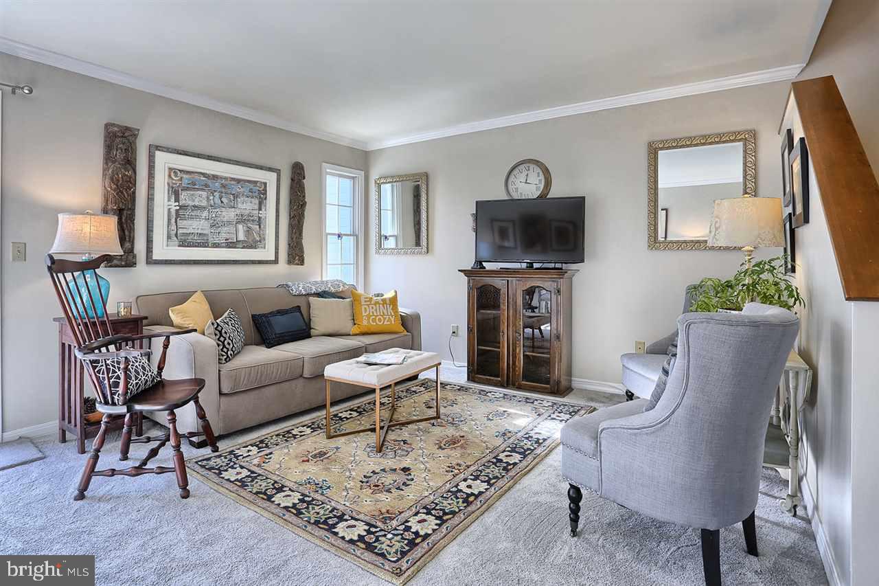 1919 Deer Path Road Harrisburg, PA 17110 - Photo 8 of 25 Gallery Image 8
