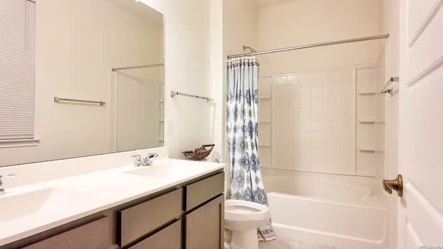 $1,600 | 1123 Loma Mesa, San Antonio, TX 78214