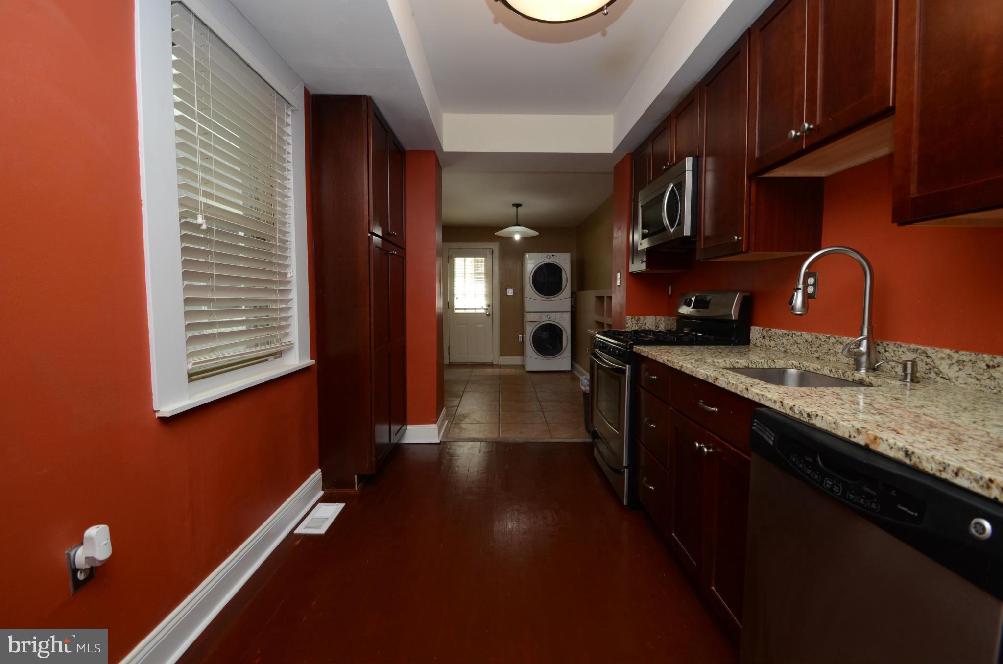 3131 Elliott Street Baltimore, MD 21224 - Photo 8 of 27 Kitchen
