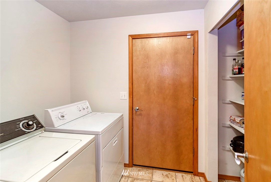 1241 East Benson Loop Road Shelton, WA 98584 - Photo 14 of 25 Gallery Image 14