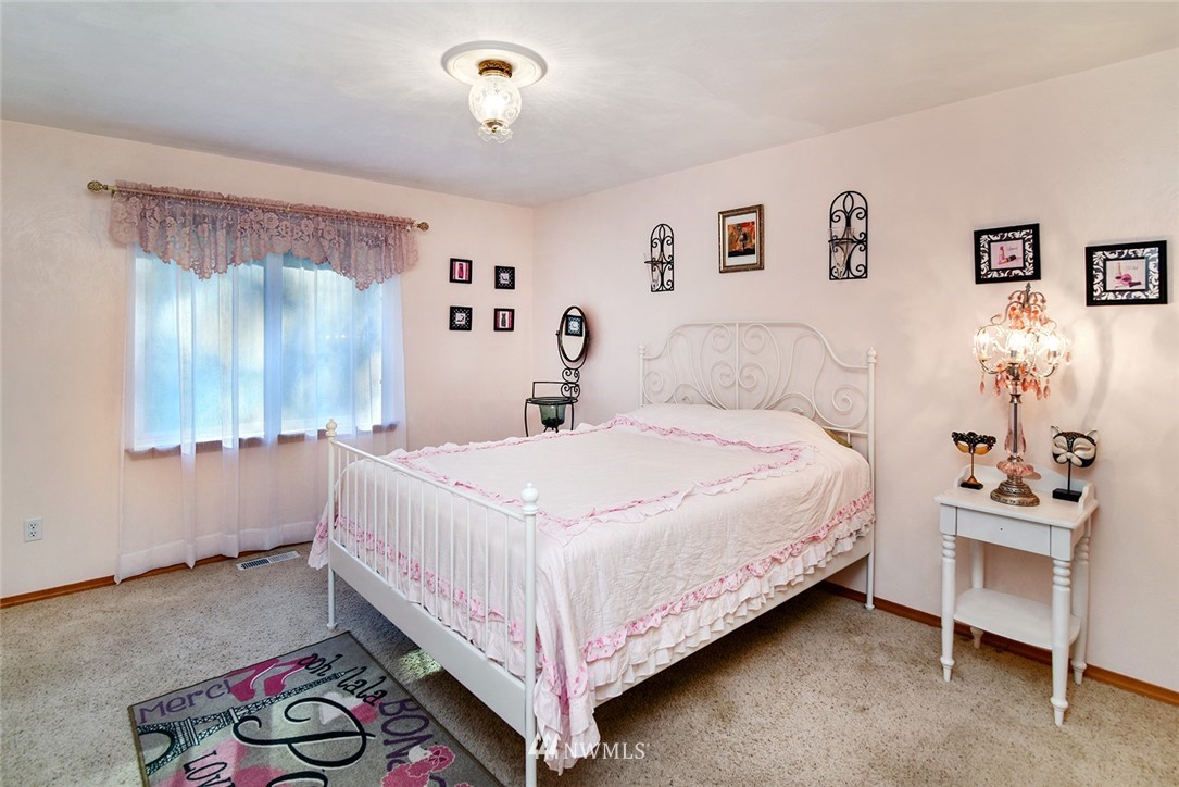 1241 East Benson Loop Road Shelton, WA 98584 - Photo 15 of 25 Gallery Image 15