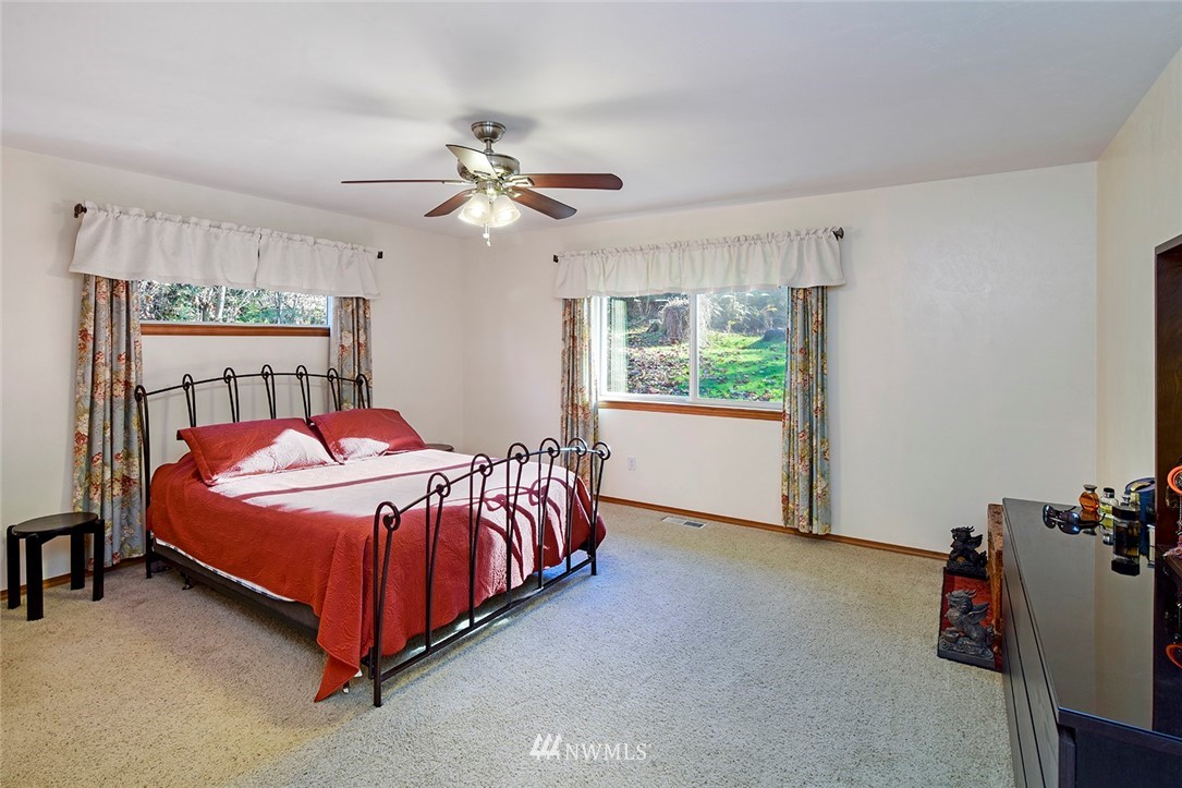 1241 East Benson Loop Road Shelton, WA 98584 - Photo 20 of 25 Gallery Image 20