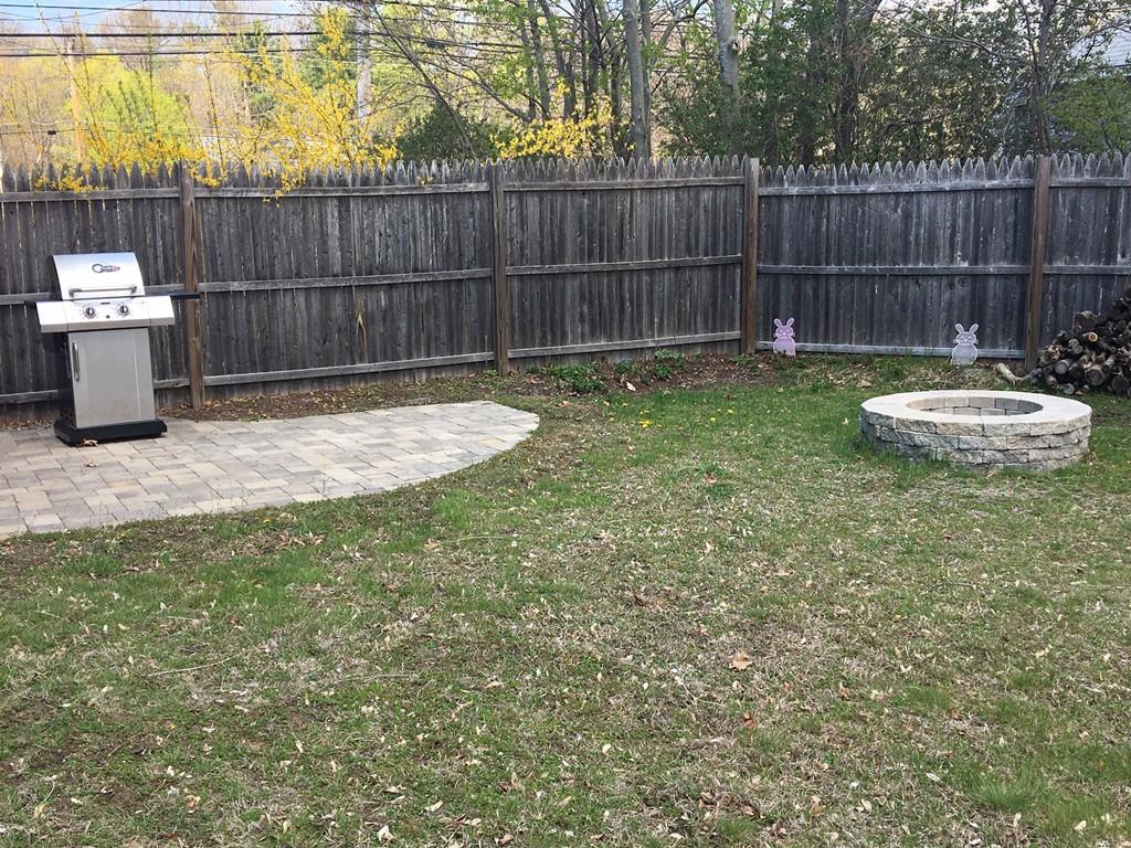 61 Front Street Shirley, MA 01464 - Photo 5 of 22 Gallery Image 5