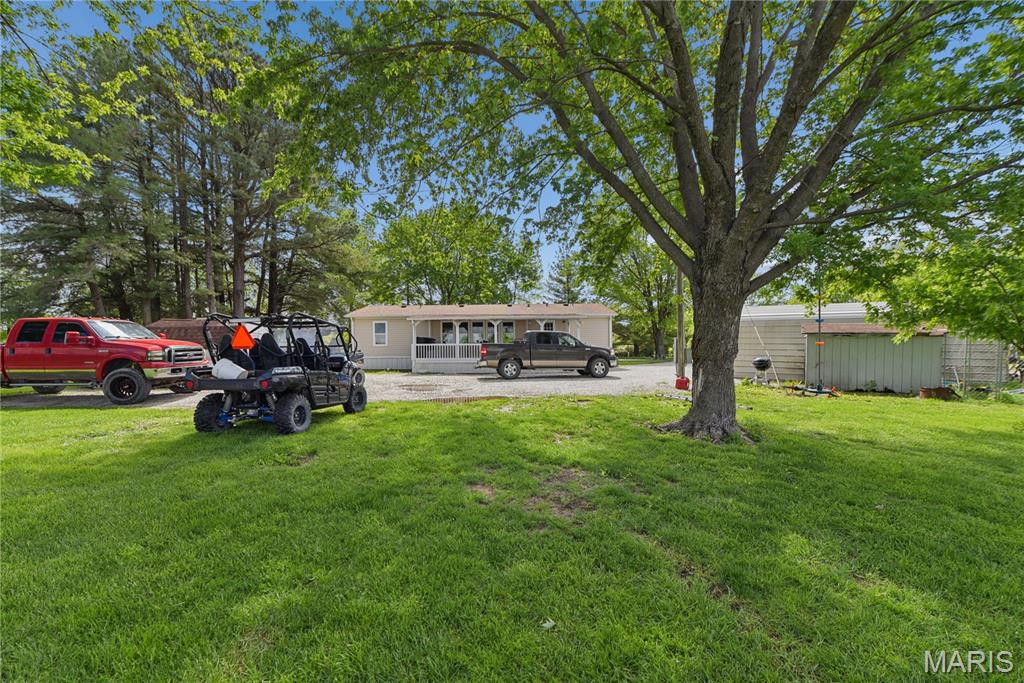 63 Pinnacle Lake Road New Florence, MO 63363 - Photo 20 of 23