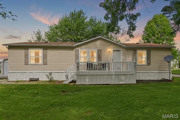 $265,000 | 63 Pinnacle Lake Road, New Florence, MO 63363