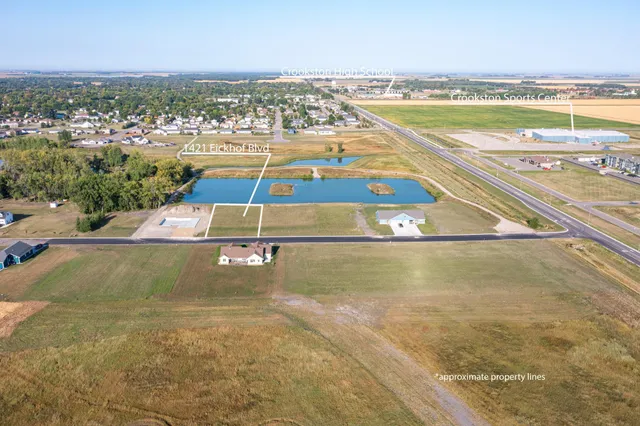 $55,000 | 1421 Eickhof Boulevard, Crookston, MN 56716