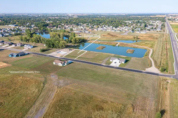 $55,000 | 1421 Eickhof Boulevard, Crookston, MN 56716