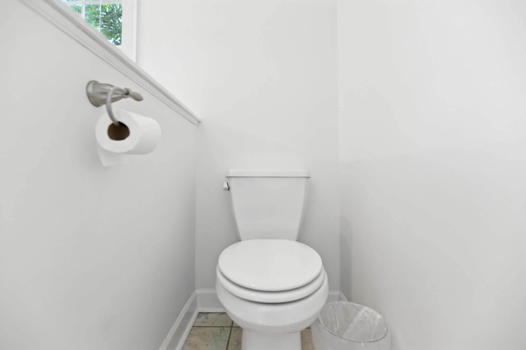 208 Loop Drive Winchester, TN 37398 - Photo 42 of 88 a bathroom with a toilet and a sink