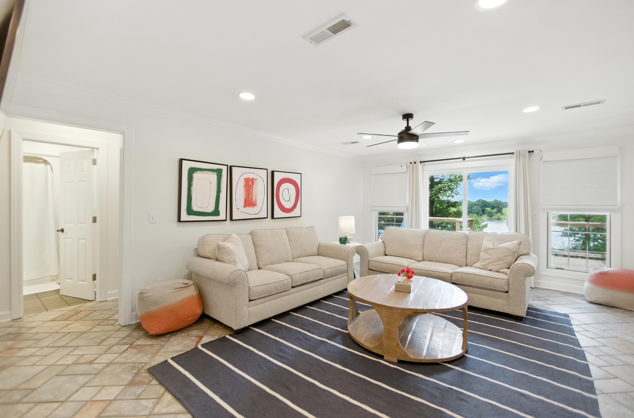 208 Loop Drive Winchester, TN 37398 - Photo 60 of 88 a living room with furniture and a large window