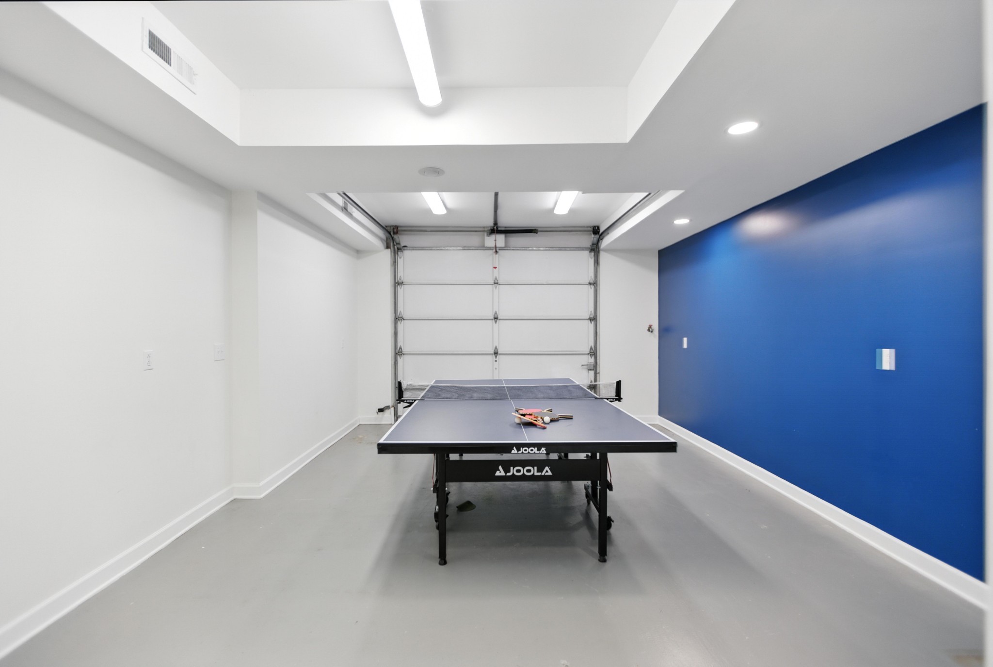 208 Loop Drive Winchester, TN 37398 - Photo 73 of 88 a room with furniture