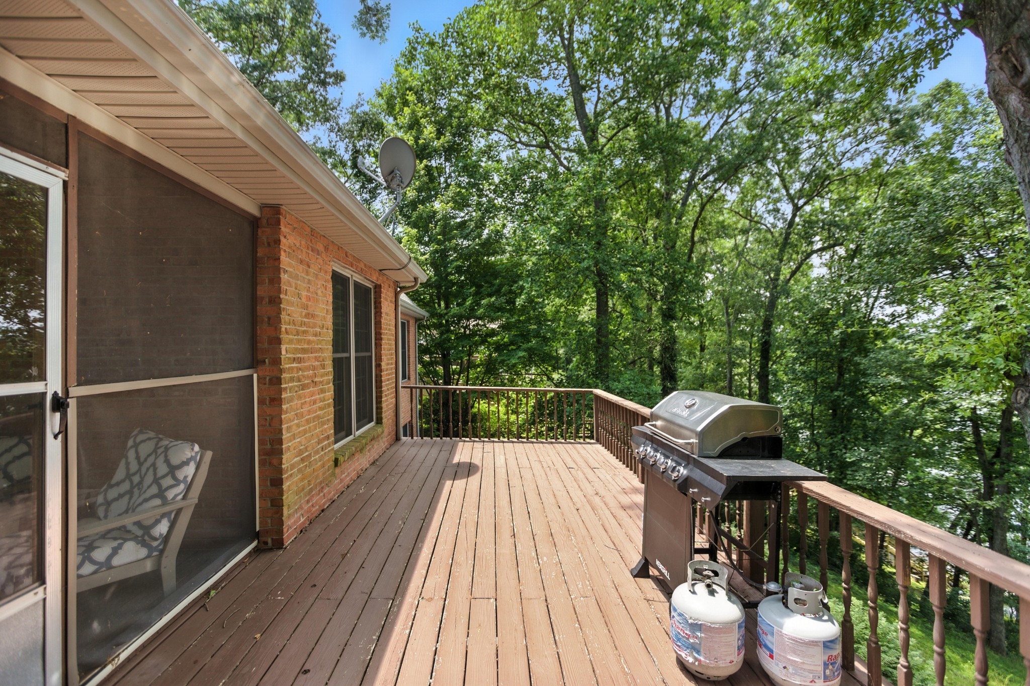 208 Loop Drive Winchester, TN 37398 - Photo 78 of 88 a view of balcony with furniture and wooden deck