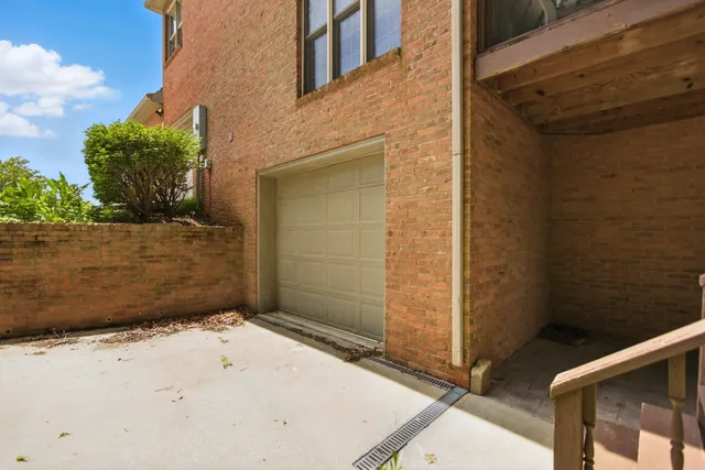 $1,229,900 | 208 Loop Drive, Winchester, TN 37398