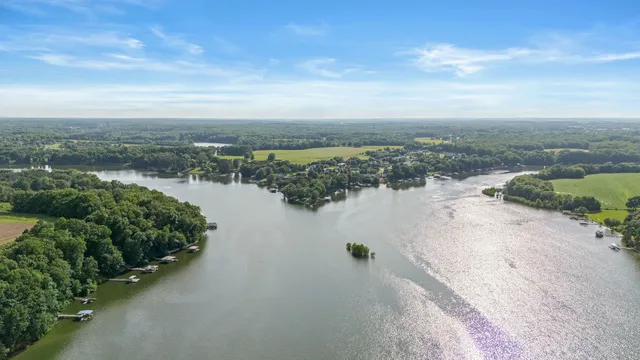 $1,229,900 | 208 Loop Drive, Winchester, TN 37398