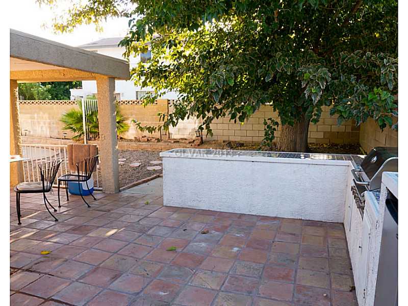 3129 South Topaz Road Las Vegas, NV 89121 - Photo 12 of 23 Property Photo. This Home Has Everything, Look There s Even A Summer Kitchen With BBQ & Refrigerator