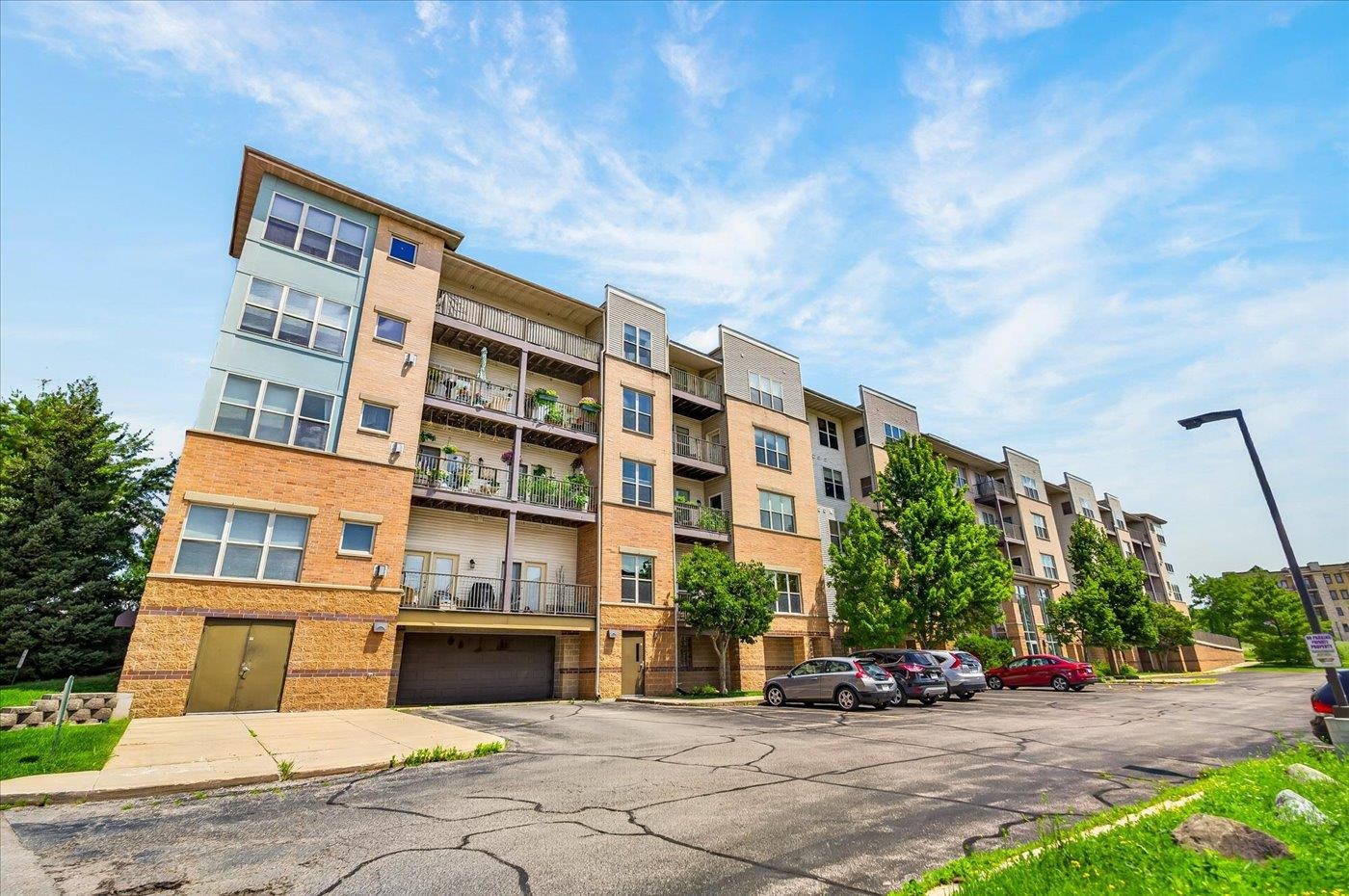 8201 Mayo, Unit 406 Madison, WI 53719 - Photo 2 of 39