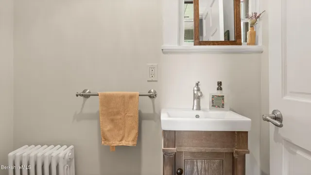 $1,085,000 | 220 Kemble Street, Lenox, MA 01240