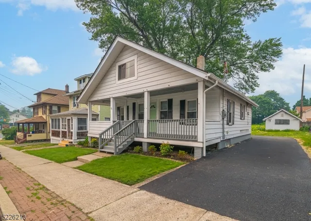 $3,000 | 21 Ledgewood Avenue, Netcong, NJ 07857