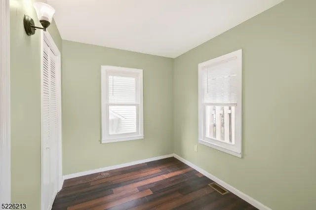 $3,000 | 21 Ledgewood Avenue, Netcong, NJ 07857