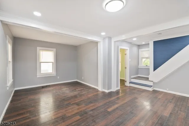 $3,000 | 21 Ledgewood Avenue, Netcong, NJ 07857