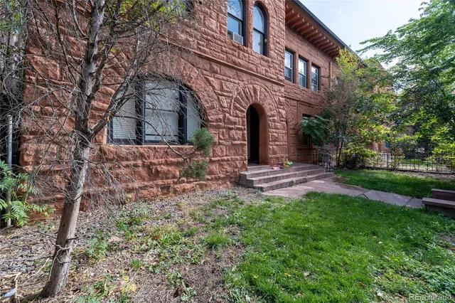 $3,500 | 1460 Pennsylvania Street, Denver, CO 80203