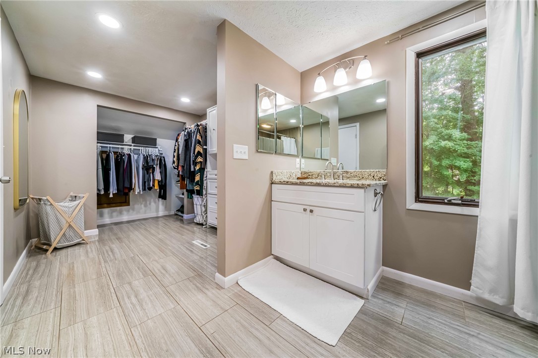427 Armour Road Avon Lake, OH 44012 - Photo 25 of 48 Gallery Image 25