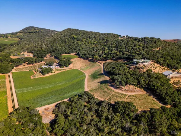 $40,000,000 | 1535 Sage Canyon Road, St. Helena, CA 94574