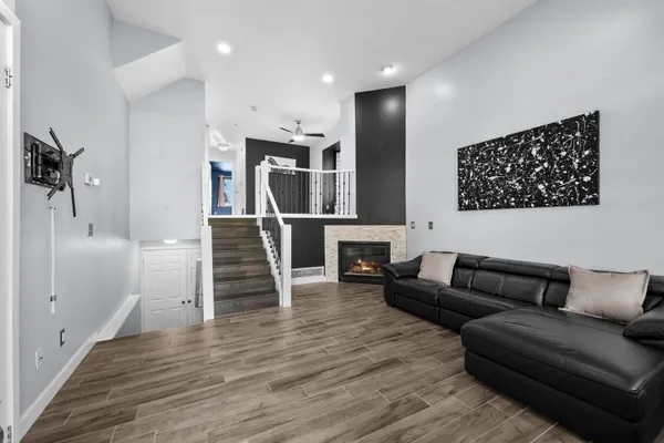 $2,100 | 29374 Glen Oaks Boulevard East, Farmington Hills, MI 48334
