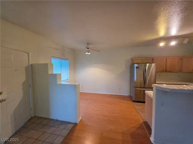 $975 | 2110 Los Feliz Street, Unit 1007, Las Vegas, NV 89156