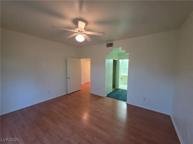 $975 | 2110 Los Feliz Street, Unit 1007, Las Vegas, NV 89156