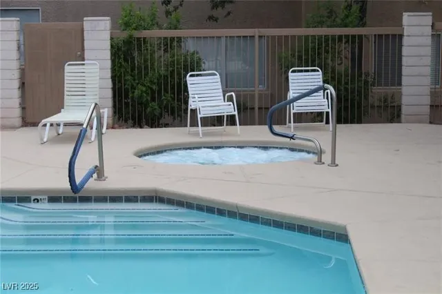 $975 | 2110 Los Feliz Street, Unit 1007, Las Vegas, NV 89156