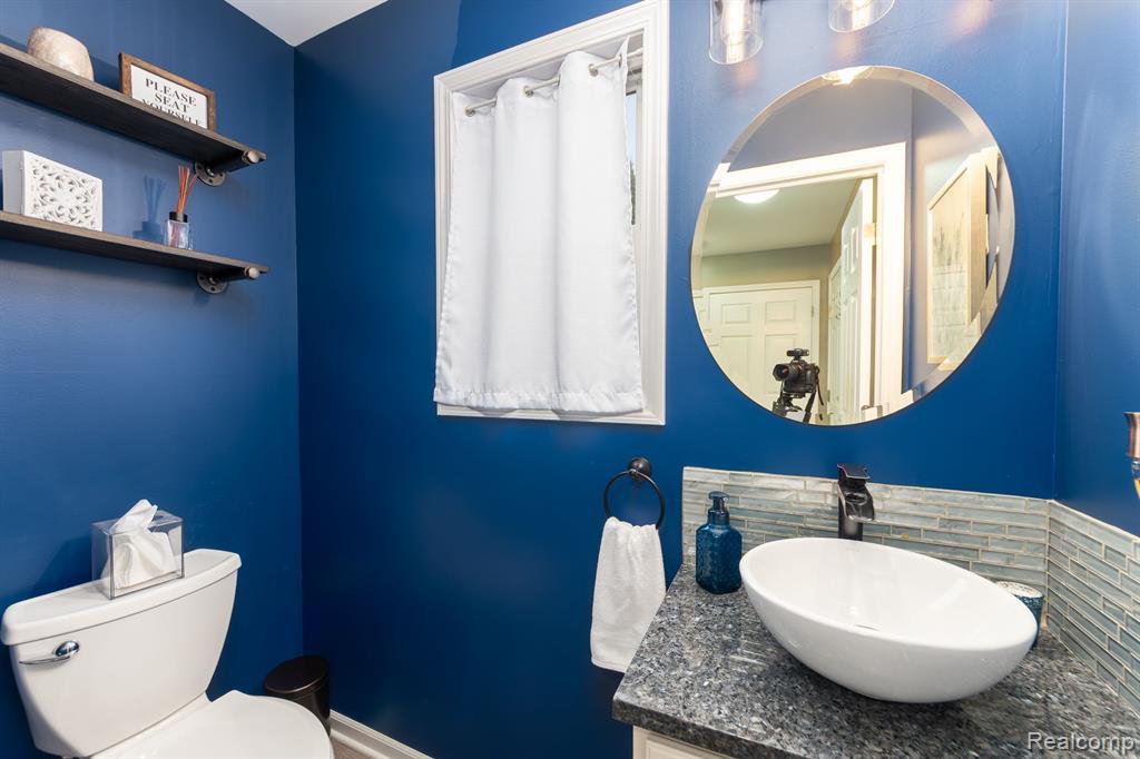 2383 Ava Howell, MI 48843 - Photo 13 of 30 Gallery Image 13