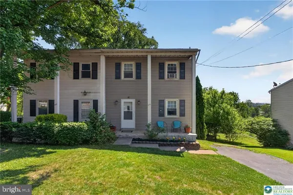 $275,000 | 479 South 9th Street, Akron, PA 17501