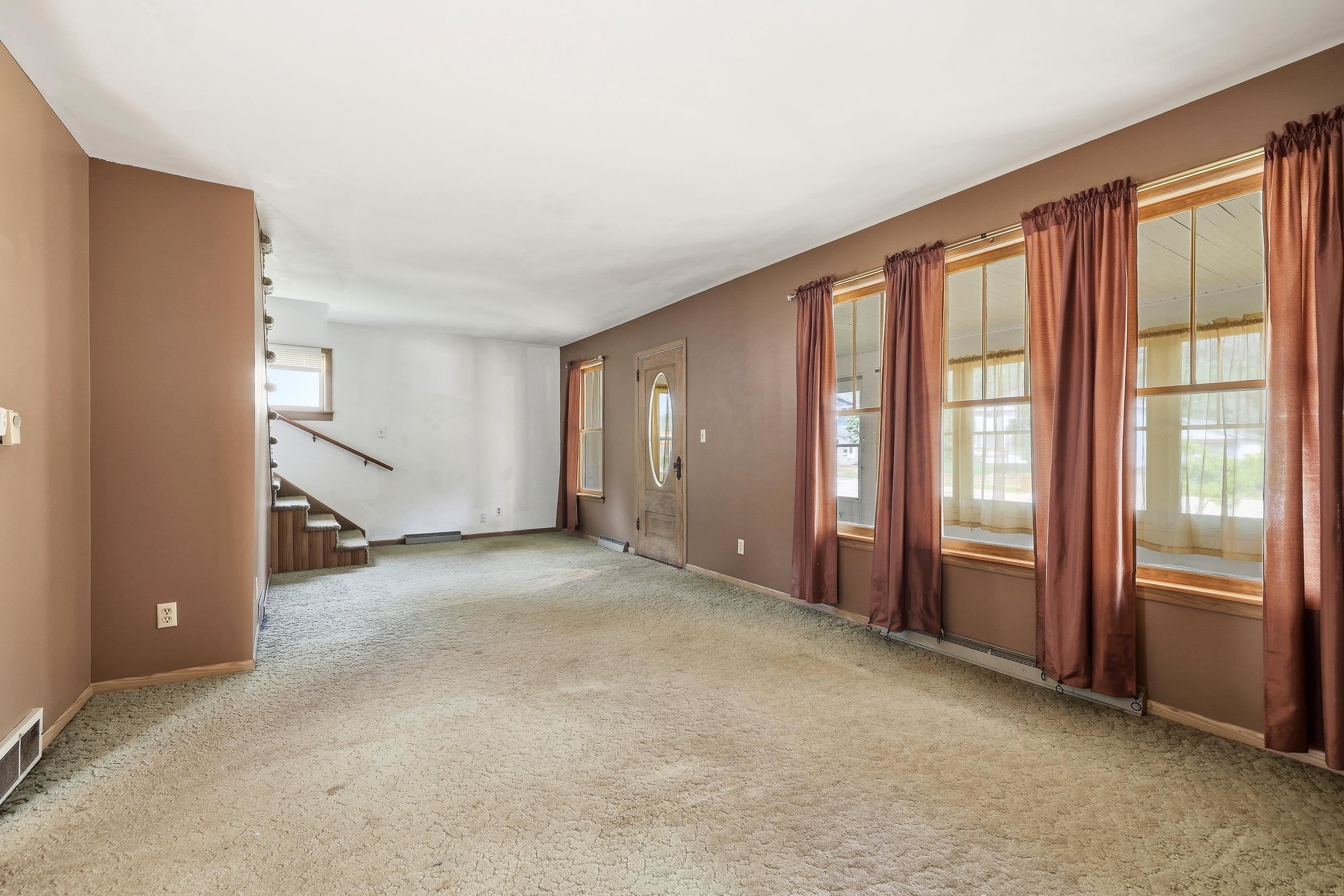 449 West Clark Street Stevens Point, WI 54481 - Photo 8 of 52