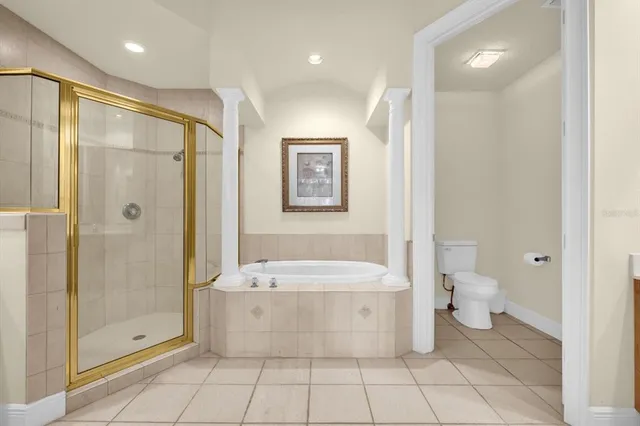 $300,000 | 202 Camino Real, Unit 202, Howey-in-the-Hills, FL 34737