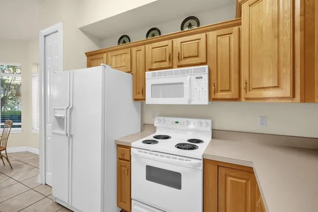 $300,000 | 202 Camino Real, Unit 202, Howey-in-the-Hills, FL 34737