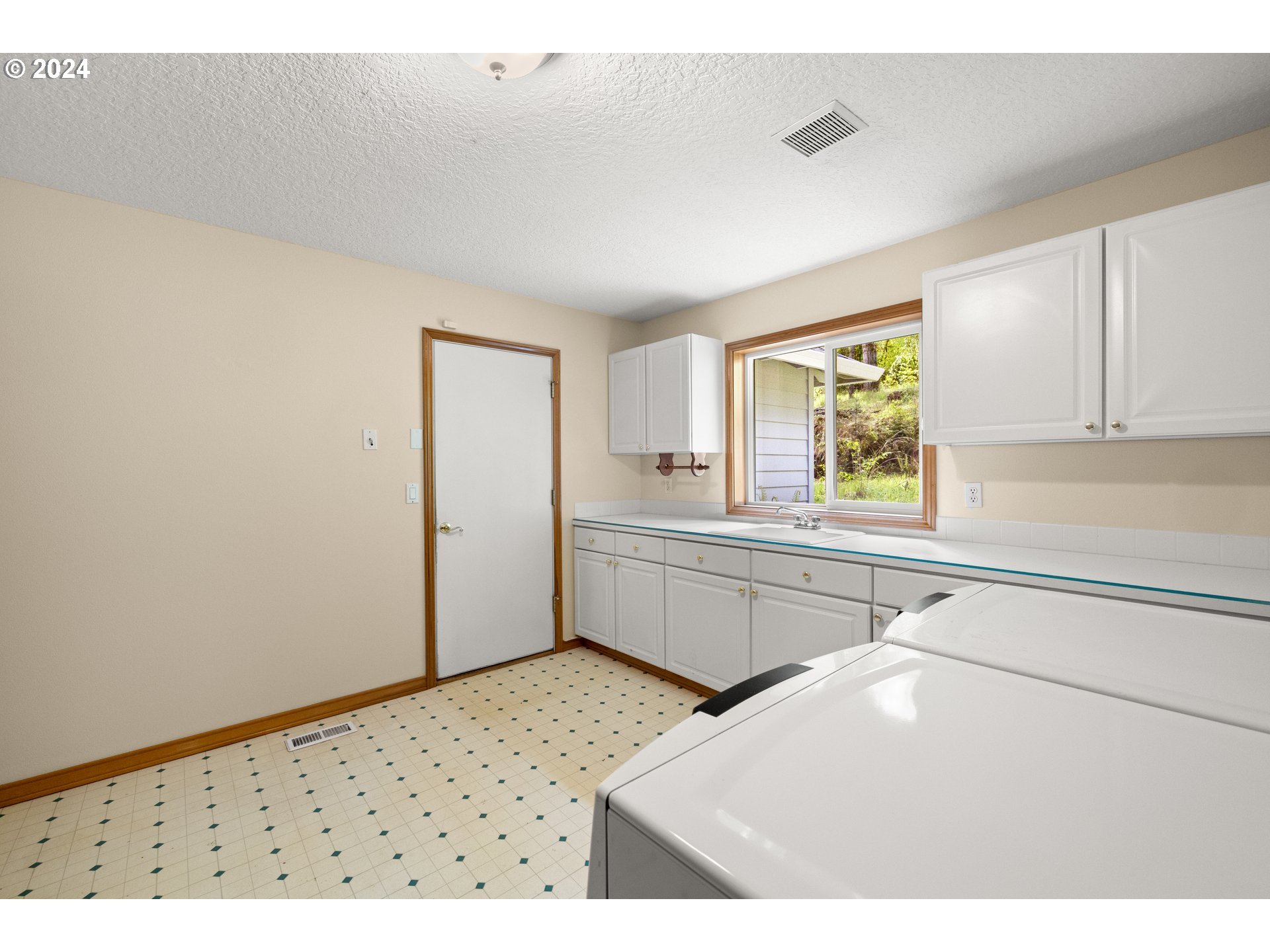 22621 South Day Hill Road Estacada, OR 97023 - Photo 25 of 47 Gallery Image 25